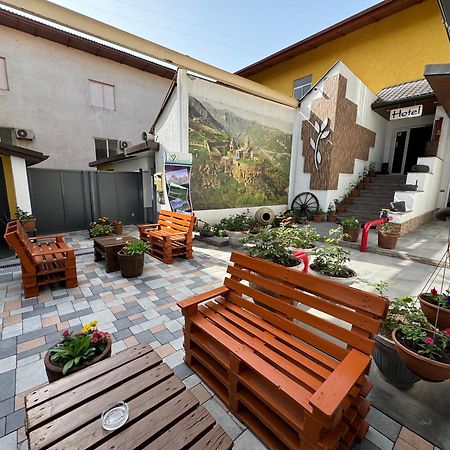 No Problem Hotel Jerevan Buitenkant foto