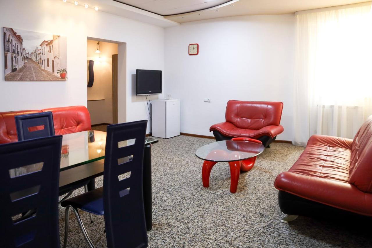 No Problem Hotel Jerevan Buitenkant foto