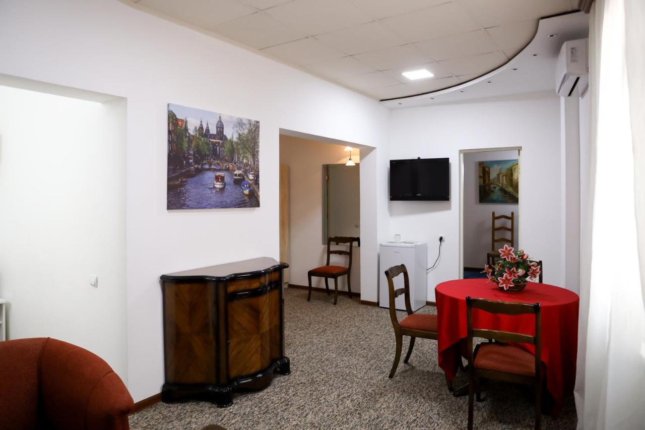 No Problem Hotel Jerevan Buitenkant foto
