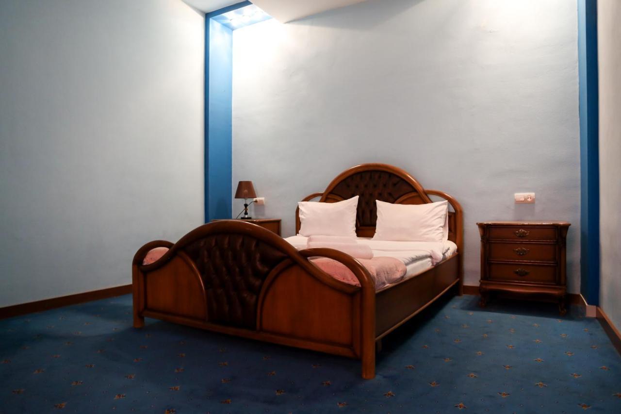 No Problem Hotel Jerevan Buitenkant foto