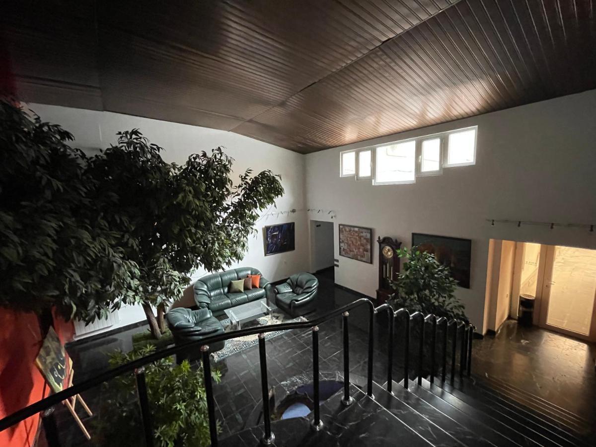 No Problem Hotel Jerevan Buitenkant foto
