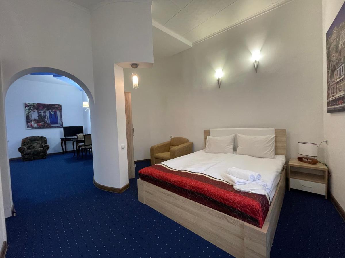 No Problem Hotel Jerevan Buitenkant foto