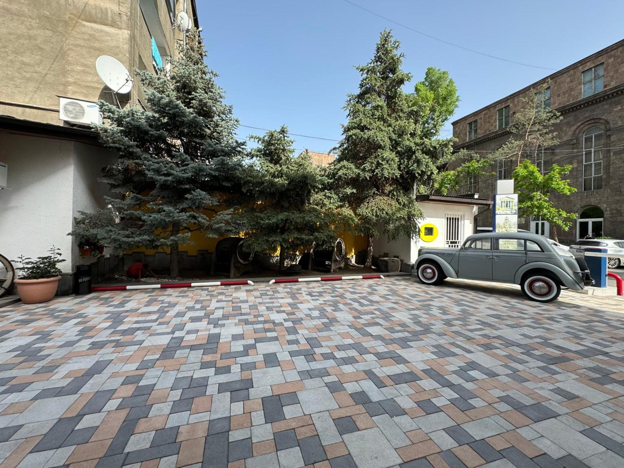 No Problem Hotel Jerevan Buitenkant foto