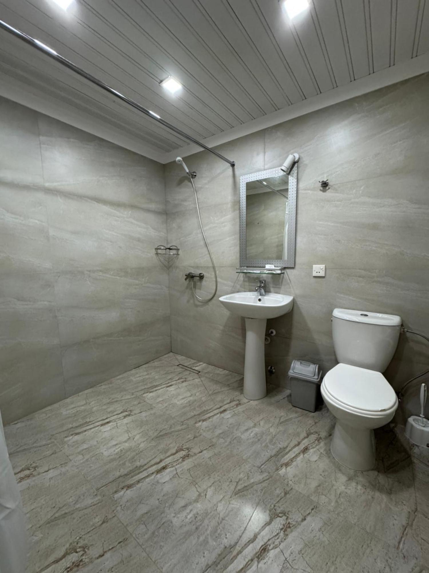 No Problem Hotel Jerevan Buitenkant foto